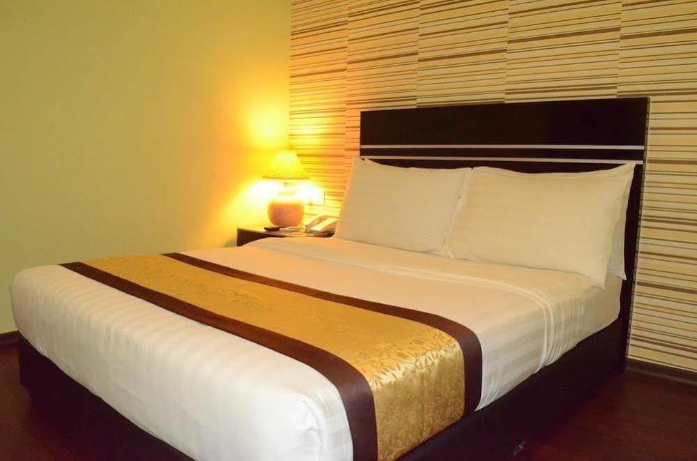 Bluebell Hotel Секудаи Экстерьер фото